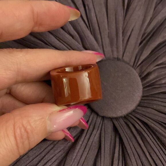 Chanel plexiglass ring, size 7 - Picture 4 of 5